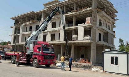 Aksarayda elektrik akımına kapılan 2 inşaat işçisi ağır yaralandı