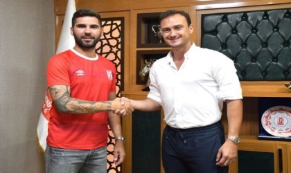 Balıkesirspor, Cenk Özbeyi kadrosuna kattı