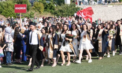 Bilecikte mezuniyet coşkusu yaşandı