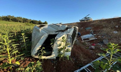 Bilecikte şarampole uçan araç içinde bulunan 3 kişi yaralandı