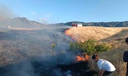 Bingölde kırsal alanda çıkan yangın söndürüldü