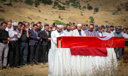 Böbrek yetmezliğinden hayatını kaybeden Gazi Arslan son yolculuğuna uğurlandı