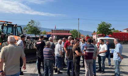 Boluda ölümlü kazaların meydana geldiği kavşak kapatılıyor: Sanayi esnafı ayaklandı