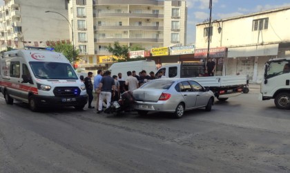 Cizrede otomobille çarpışan motosikletin sürücüsü yaralandı