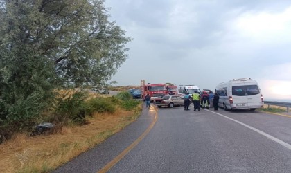 Denizlide yağış sonrası kaygan zeminde zincirleme kaza: 9 yaralı