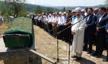 Diyanet İşleri Başkanı Erbaş, Kütahyada Müezzin-Kayyım Halil İbrahim Güçlünün cenazesine katıldı