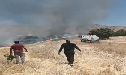 Elazığda tarlada çıkan anız yangını söndürüldü