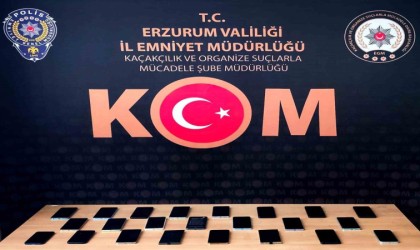 Erzurum polisinden kaçak cep telefonu operasyonu