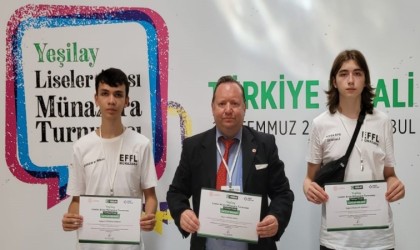 Eskişehir Fatih Fen Lisesi, ‘Yeşilay Türkiye Münazara Şampiyonası finalinde Eskişehiri başarıyla temsil etti