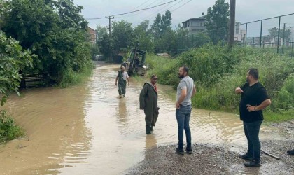 Fatsada sağanak: İş yerleri ve evleri su bastı