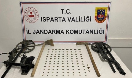 Ispartada tarihi eser operasyonu: 102 adet tarihi eser ele geçirildi