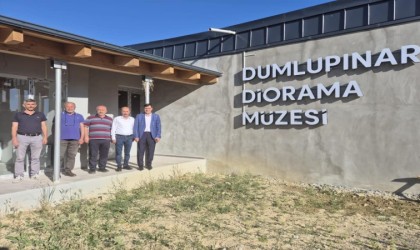 Kahveci, Dumlupınar Diorama Müzesinde incelemelerde bulundu