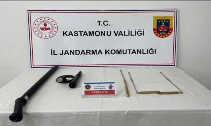 Kastamonuda kaçak kazı yapan şahıslara suçüstü baskın: 5 gözaltı