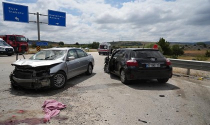 Kastamonuda zincirleme trafik kazası: 1i ağır, 2si çocuk 12 yaralı