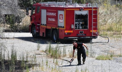 Kırklarelinde eski hastane bahçesinde yangın