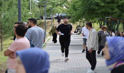 KPSS maratonu sözü gerçek oldu, adaylar atletlere taş çıkardı