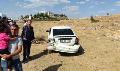 Mardinde iki otomobil çarpıştı: 6 yaralı