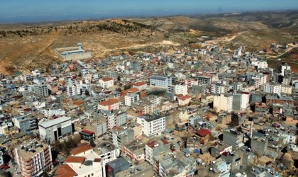 Mardinde yolun karşısına geçerken aracın çarptığı yaşlı kadın hayatını kaybetti