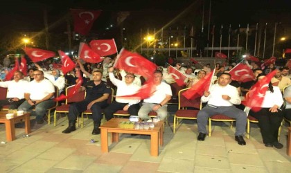 Mersin Erdemlide 15 Temmuz coşkusu