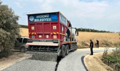 Mersinde tarım yolları yenileniyor