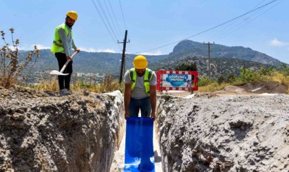 MESKİnin, Silifkede başlattığı içme suyu iletim hattı çalışmaları sürüyor