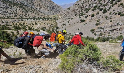 Niğde Aladağlarda tırmanış sırasında düşen dağcı öldü