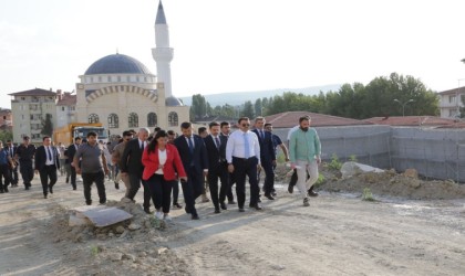 Pazarlar ilçesindeki TOKİ projesi yerinde inceledi