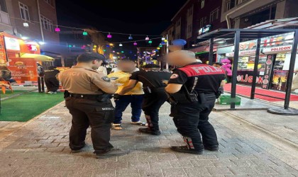 Polis 105 şahsın ve 3 araç sahibinin kimlik bilgilerini sorguladı