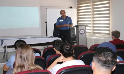 Polis vazife ve salahiyetleri kanunu eğitimi verildi