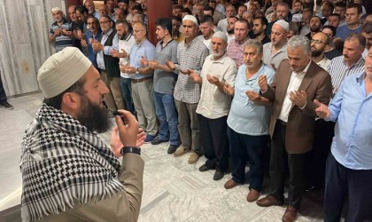 Rizede Hamas lideri Haniye için gıyabi cenaze namazı kılındı