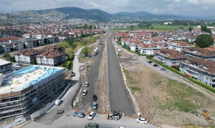 Sakarya Büyükşehirin yeni yol hamlesi o bölgenin trafik yükünü hafifletecek