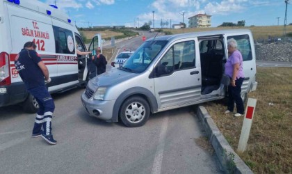 Sinopta trafik kazası: 2 yaralı