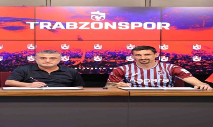 Trabzonspor, Stefan Savic ile 3 yıllık sözleşme imzaladı