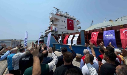 Yardım malzemeleri taşıyan İyilik Gemisi Sudana uğurlandı