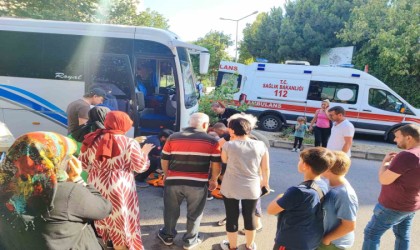 Yolun karşısına geçmek isteyen kadına otobüs çarptı