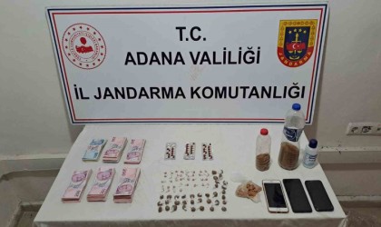 Adanada 219 gram bonzai ele geçirilirken olayla ilgili 4 şüpheli yakalandı