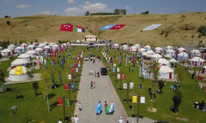 Ahlattaki Malazgirt kutlamaları coşkuyla devam ediyor