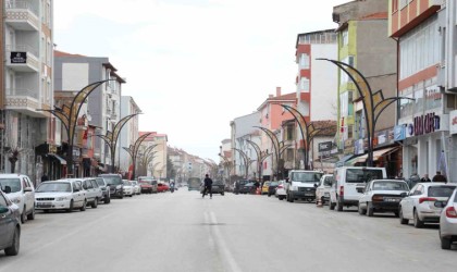 Alaca Belediyesi 4 caddenin aydınlatmasını YEDAŞa devretti