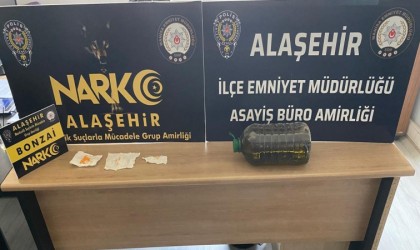 Alaşehirde eş zamanlı uyuşturucu operasyonu