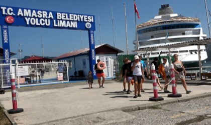 Amasraya Rus turist akını sürüyor