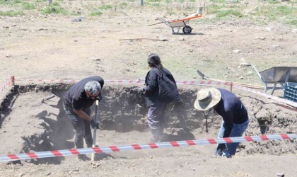 Anavarza Antik Kentinde Anadolu ve Türkiyedeki en erken tarihli caminin kalıntılarına ulaşıldı