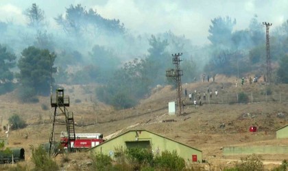 Askeri kışla içerisindeki ormanlık alanda korkutan yangın