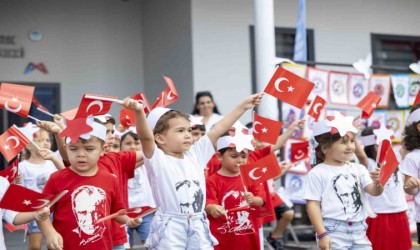 Başkan Seçer: Bağımsızlık mücadelesinin zaferle taçlandığı gündür bugün