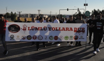 Batmanda STKlar 4 kişinin öldüğü yolu trafiğe kapatarak tepki gösterdi