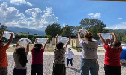 Çimkodan depremden etkilenen çocuklara eğitim desteği