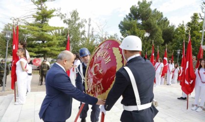 Çorumda 30 Ağustos Zafer Bayramı törenlerle kutlandı