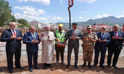 Diyanet İşleri Başkanı Erbaş, Tuncelide cami temeli attı