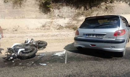 Domaniçte motosiklet ile otomobilin çarpışması sonucu 2 kişi yaralandı