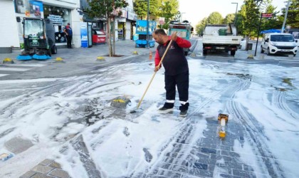 Düzce sokakları deterjanla yıkandı