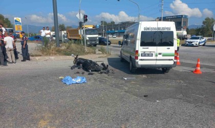 Düzcede motosiklet hafriyat kamyonunun altına girdi: 1 ölü, 1 yaralı